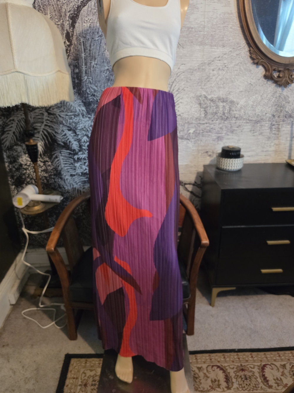 PrettyLittleThing Colorful Abstract Pink Print Plissé Maxi Skirt Size 10